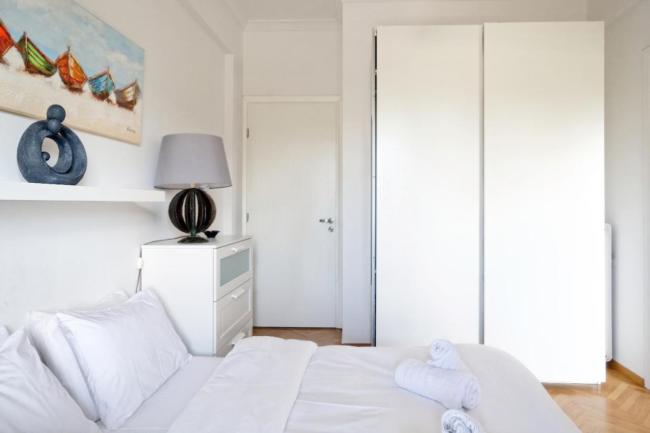 Glyfada Breeze Apartments Афины Экстерьер фото